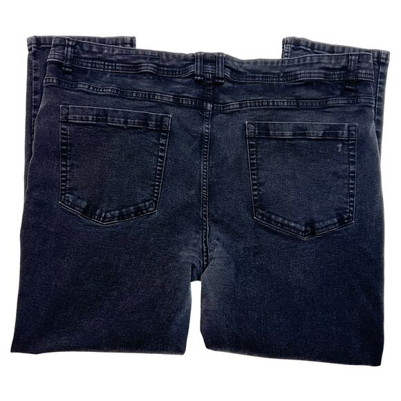 NYC The Perfect Jean Men’s Slim Fit 44X30 Black Denim Pants Used - Picture 4 of 7